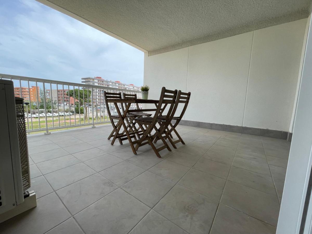 Apartamentos Con Terraza Frente Al Mar By Color Flats كانيت ذي بيرينغير المظهر الخارجي الصورة